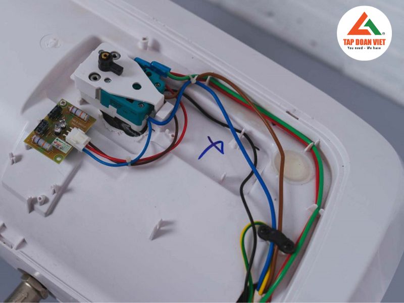 Sửa chữa bình nóng lạnh tại quận Hà Đông các lỗi thường gặp