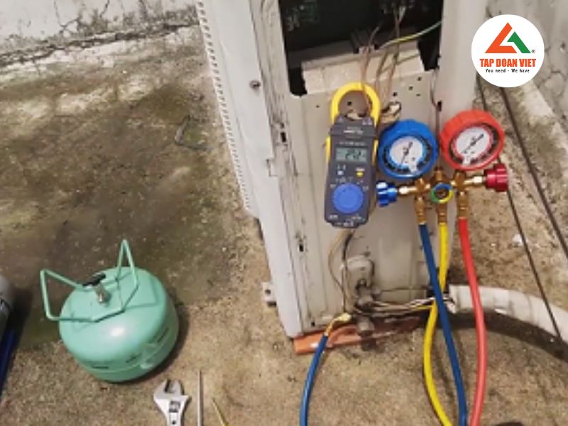 Dịch vụ nạp gas điều hòa uy tín tại nhà Hà Nội của Tập Đoàn Việt 