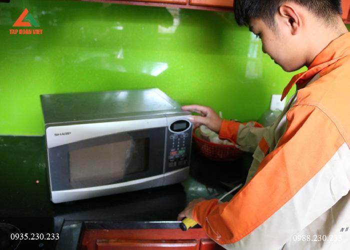 Sửa chữa lò vi sóng quận Long Biên các hãng trên thị trường