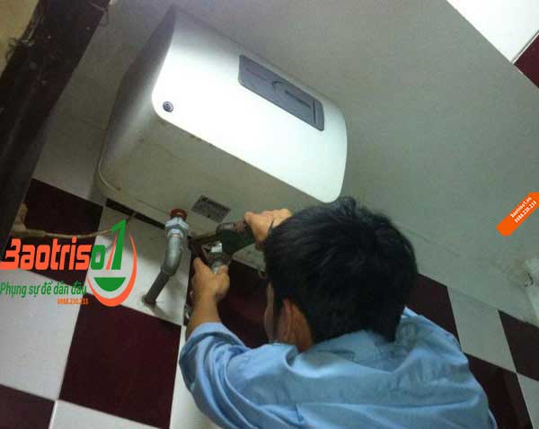 Thao tác lắp ráp từng thiết bị của bình nóng lạnh để đảm bảo quá trình dùng bình an toàn hơn Thao tác lắp ráp từng thiết bị của bình nóng lạnh để đảm bảo quá trình dùng bình an toàn hơn