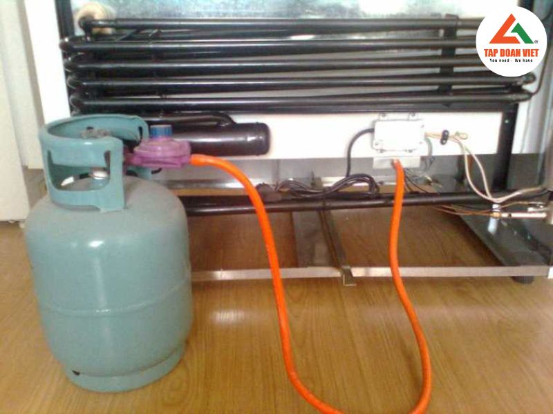 Tại sao cần bơm ga tủ lạnh? Dấu hiệu nhận biết cần nạp ga