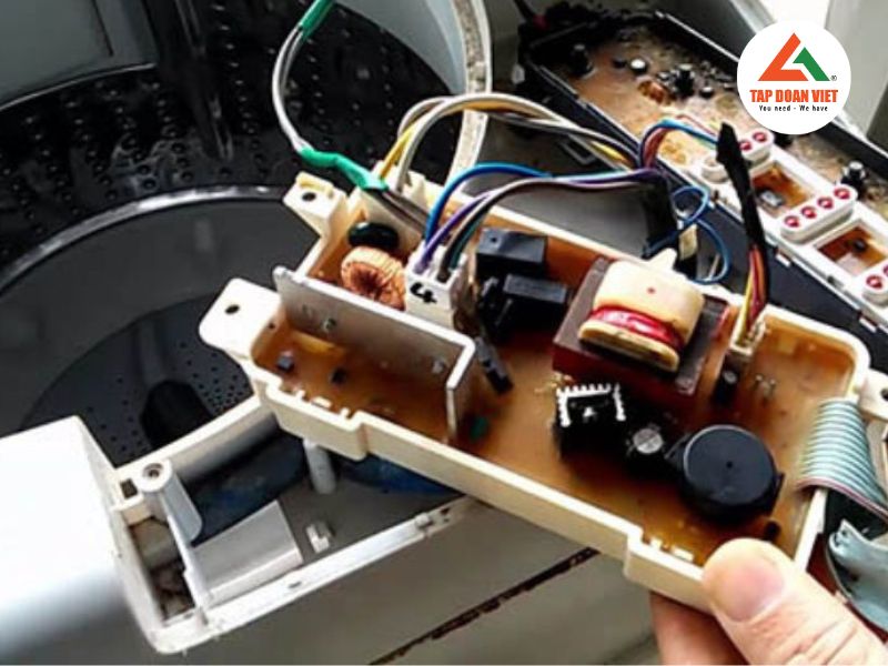 Hướng dẫn sửa máy giặt mở không lên nguồn các hãng 