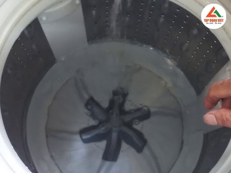 Nguyên nhân máy giặt không ngắt nước 