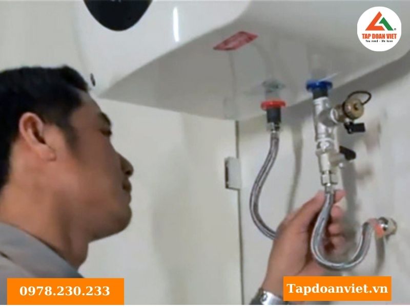 Dịch vụ sửa bình nóng lạnh Rossi tại nhà của Tập Đoàn Việt 