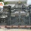 cong sat 2 canh biet thu 1