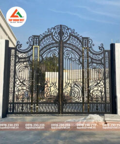 cong sat biet thu 4 canh 5