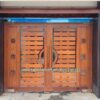 Cổng sắt giả gỗ đẹp, sang trọng - Tập Đoàn Việt cong sat gia go dep 2