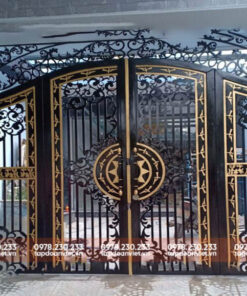 cua cong sat hop 4 canh dep 4