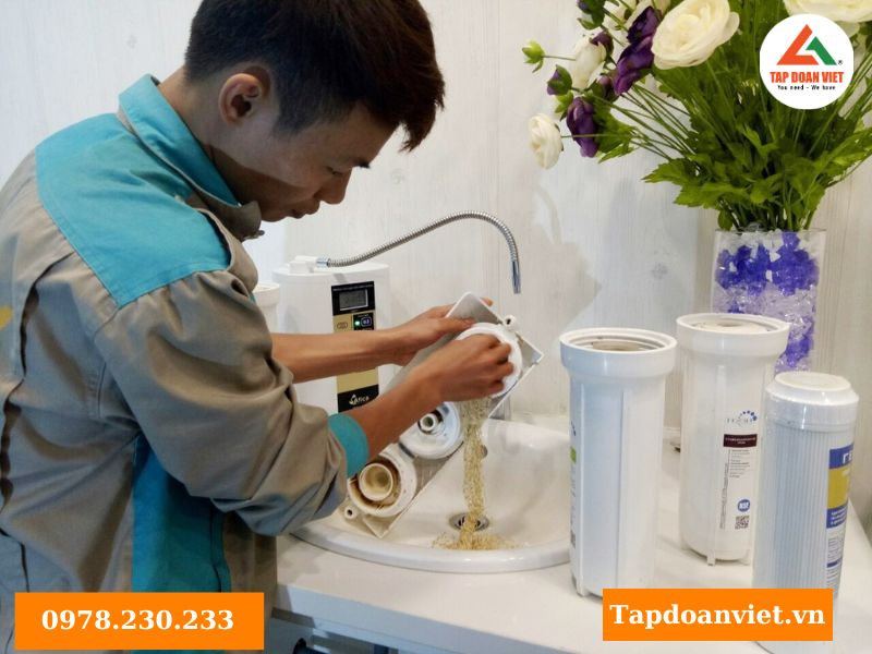 Khi nào cần thay lõi lọc nước Geyser?