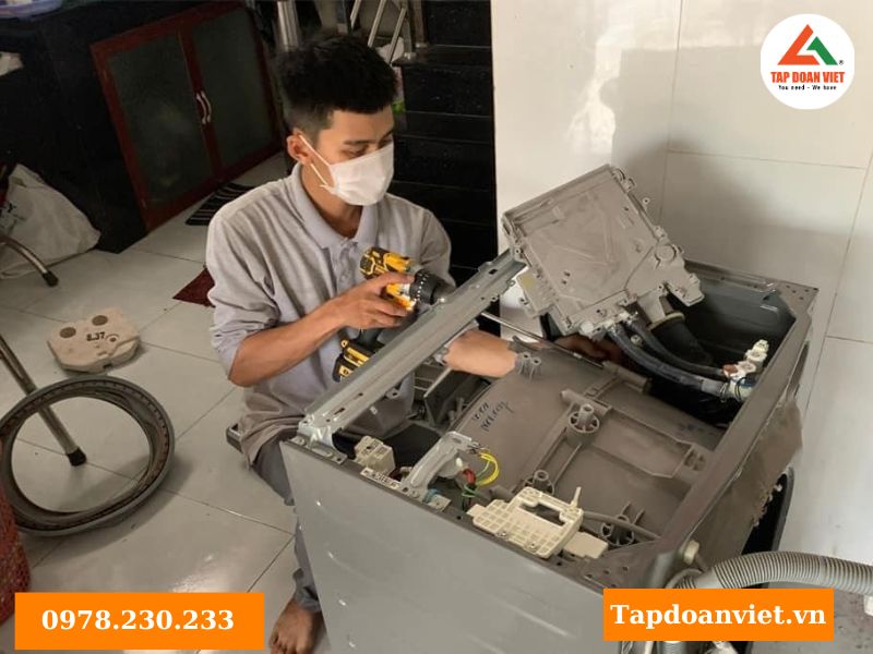 Tập đoàn Việt dịch vụ vệ sinh máy giặt tại nhà uy tín 