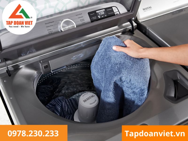 Cách vệ sinh máy giặt cửa trên hiệu quả tại nhà 