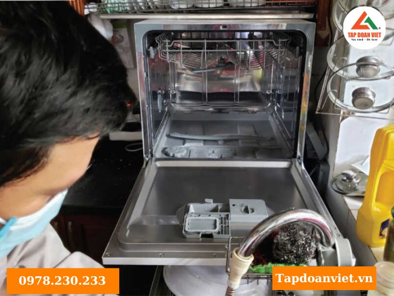 Cam kết dịch vụ sửa máy rửa bát tại nhà của Tập Đoàn Việt uy tín, chất lượng 