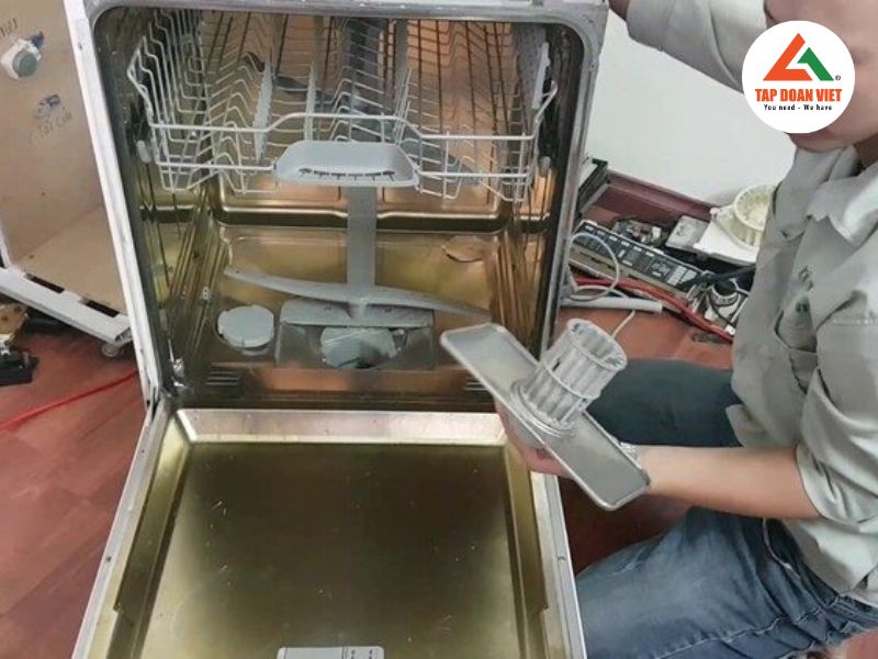 Những ưu điểm của dịch vụ sửa máy rửa bát Electrolux của Tập Đoàn Việt 
