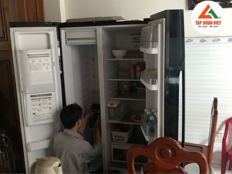 Sửa tủ lạnh đá rơi Hitachi không rơi đá uy tín tại Tapdoanviet
