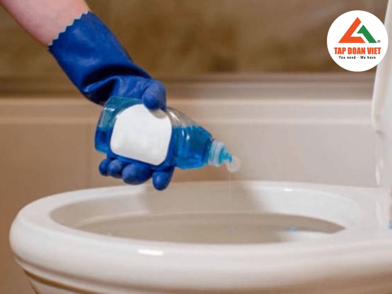 Cách Sử Dụng Hóa Chất Thông Tắc Bồn Cầu Hiệu Quả
