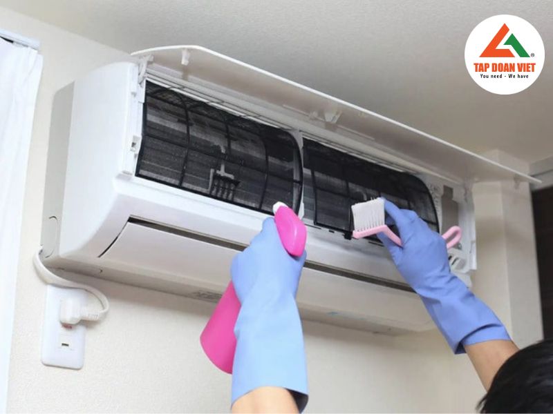 Dịch vụ vệ sinh điều hòa tại nhà Hà Nội uy tín, chất lượng 